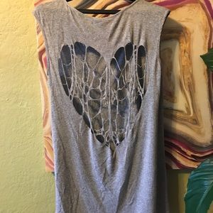 Ripped heart hi-low grey tank top M